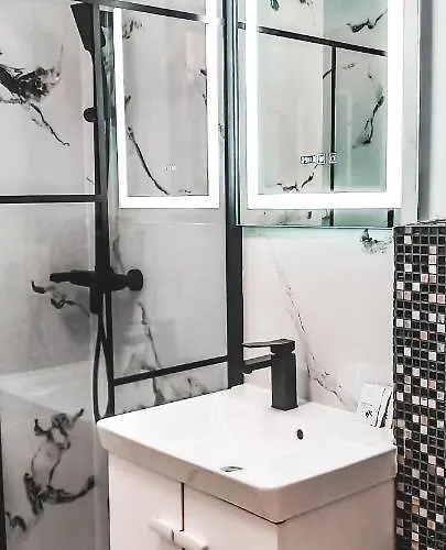 Sun Plaza Oasis With Self Check In And Fast Wifi *